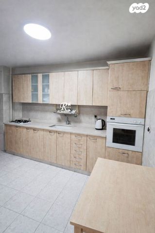 דירה, ניצנה, בת ים