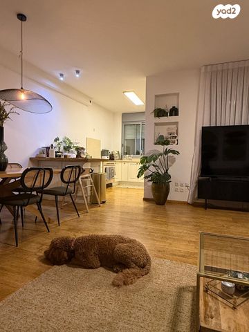 דירה, נווה גן, רמת השרון