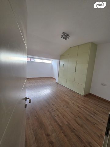 גג/ פנטהאוז, רעננה