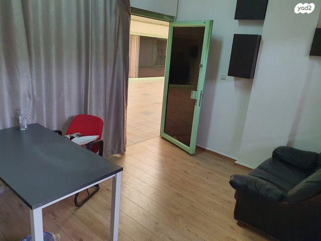 דוד סחרוב 15