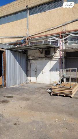 מחסנים, הבנאי, אזור תעשיה ג, חולון