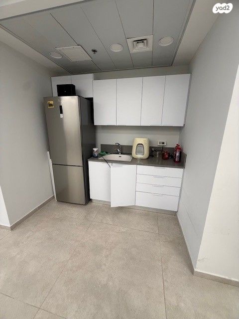 משרדים, החותרים, טירת כרמל