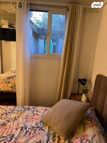 קליניקות, קרית עקרון