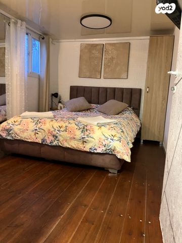 קליניקות, קרית עקרון