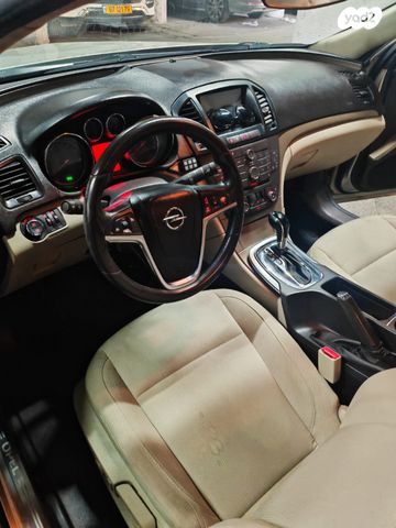 אופל אינסיגניה