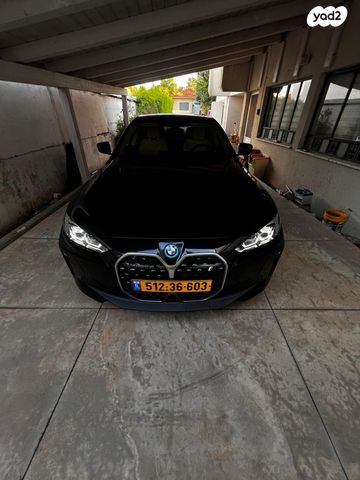 מודעת רכב ב מ וו i4