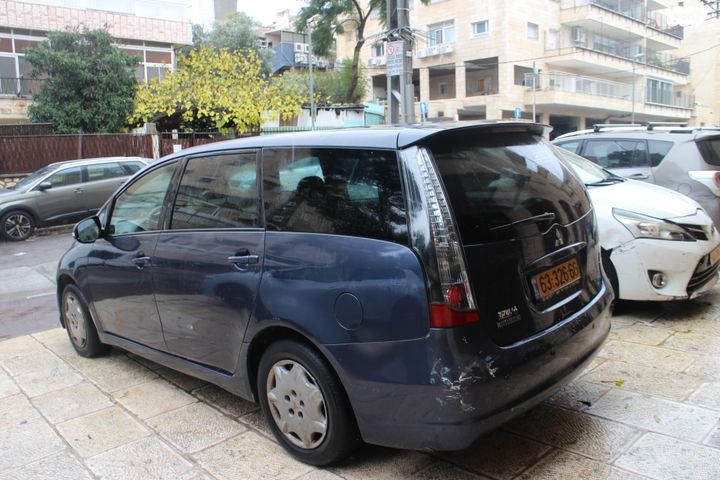 מודעת רכב מיצובישי גרנדיס