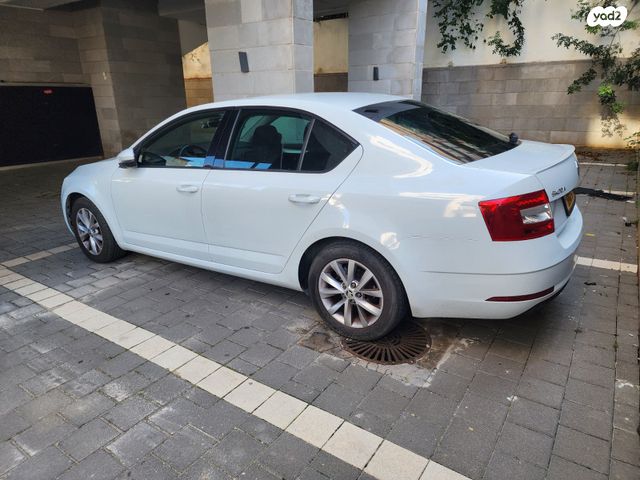 סקודה אוקטביה 