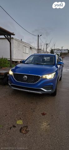 מודעת רכב אם ג'י ZS