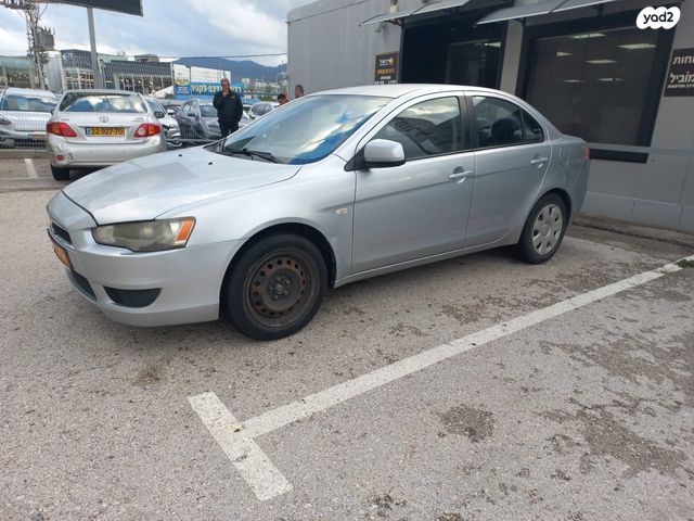 מיצובישי לנסר