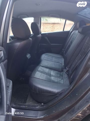 מודעת רכב מאזדה 3