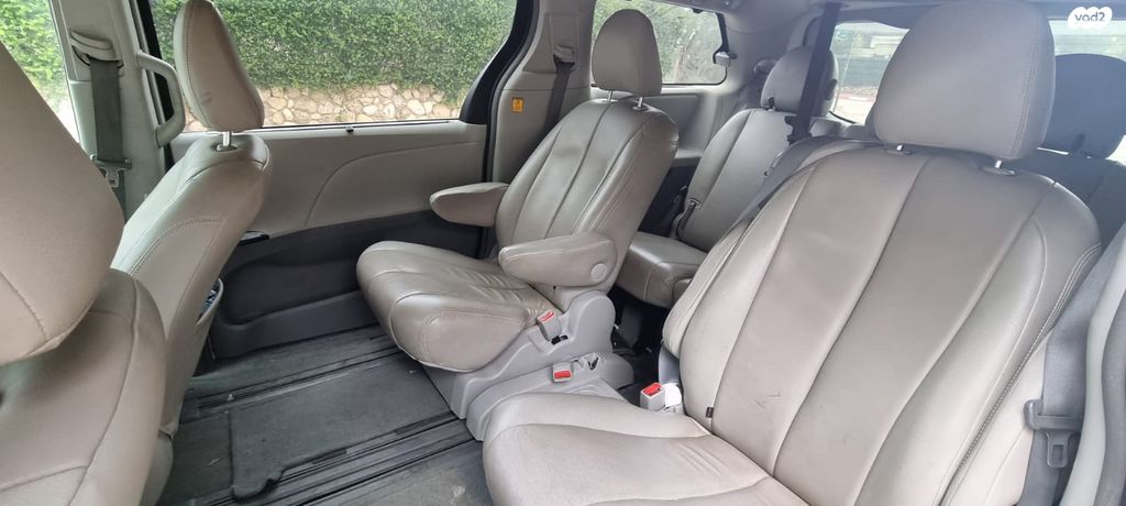 מודעת רכב טויוטה סיינה