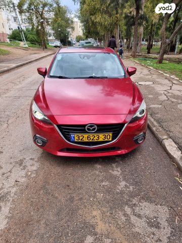 מאזדה 3