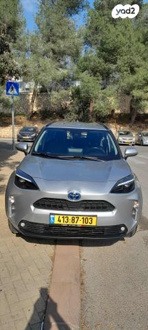 טויוטה יאריס קרוס