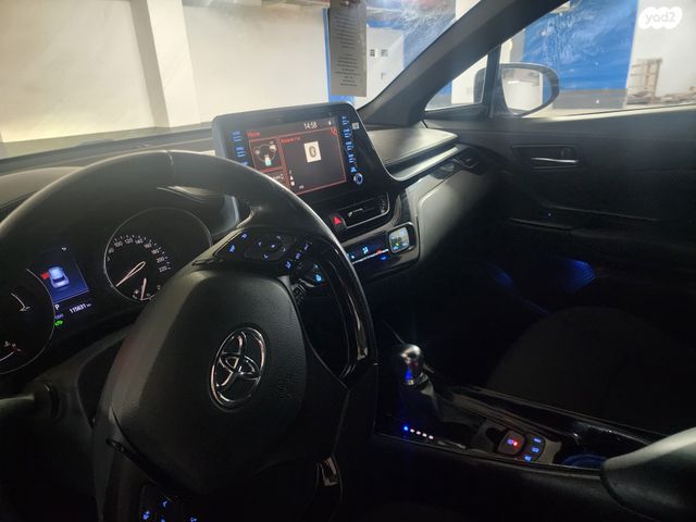 טויוטה C-HR