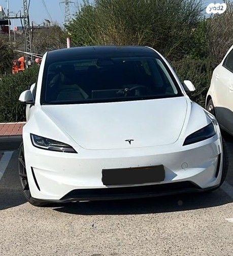 טסלה מודל 3