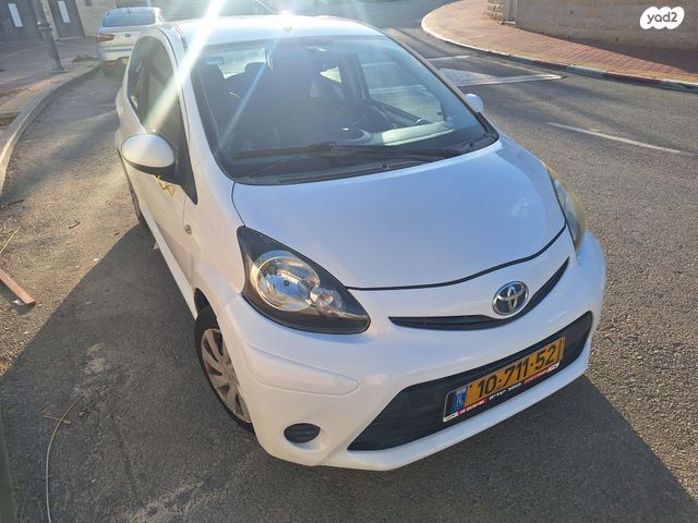 טויוטה אייגו