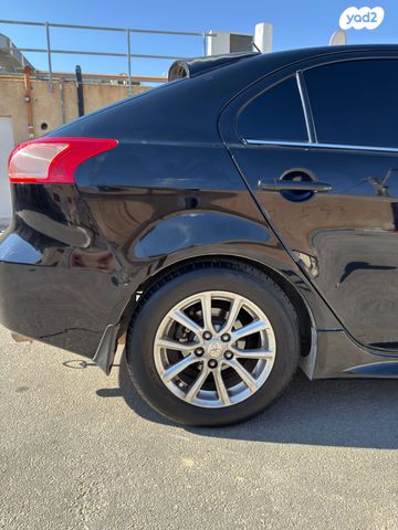 מיצובישי לנסר