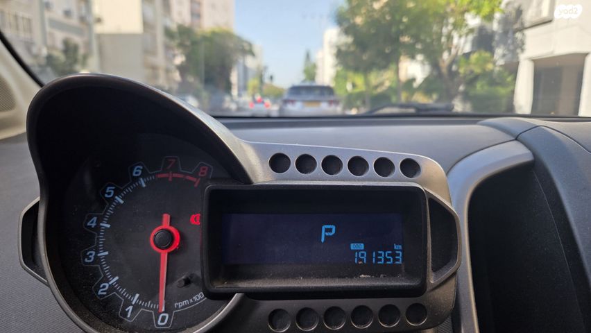 מודעת רכב שברולט סוניק