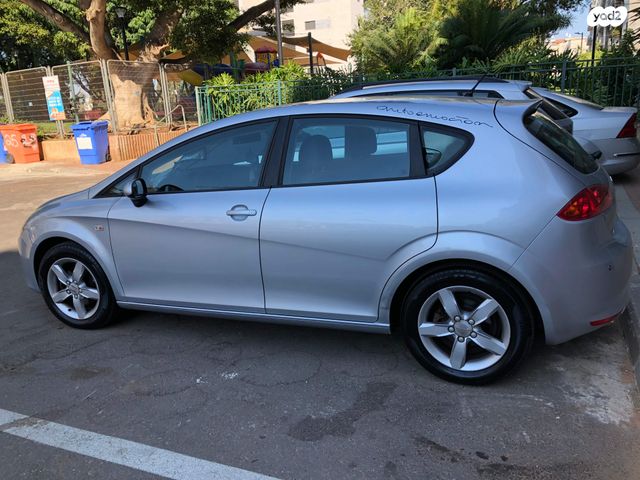 מודעת רכב סיאט לאון