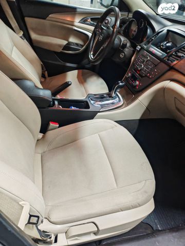 אופל אינסיגניה