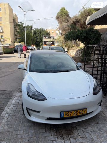 טסלה מודל 3