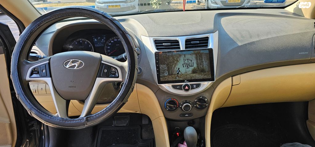 יונדאי אקסנט i25