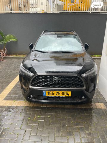 מודעת רכב טויוטה קורולה קרוס