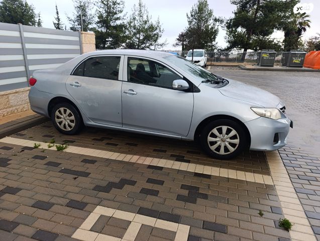 טויוטה קורולה