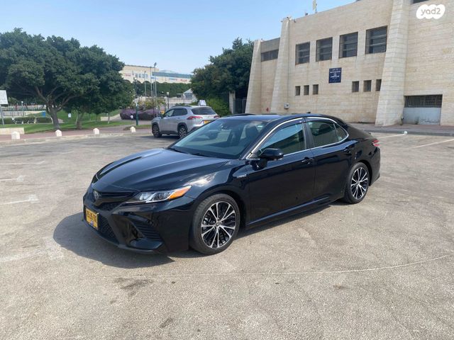 טויוטה קאמרי