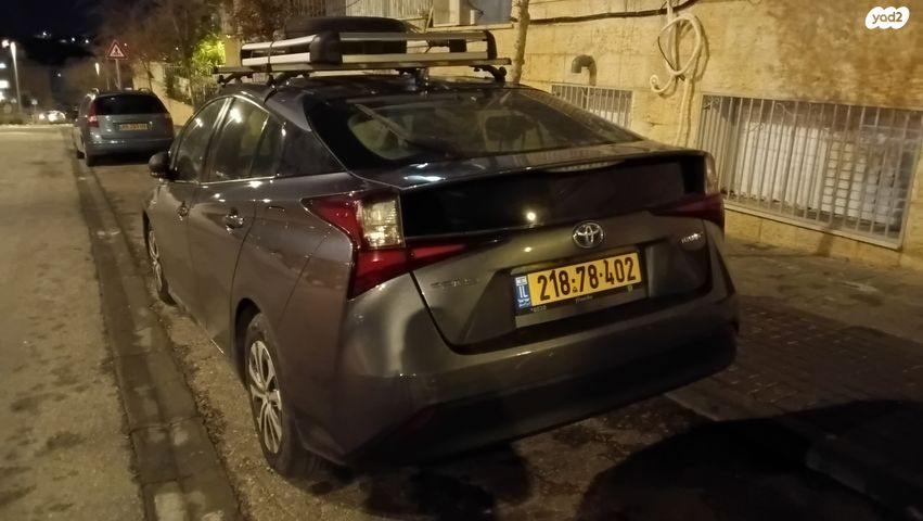 טויוטה פריוס