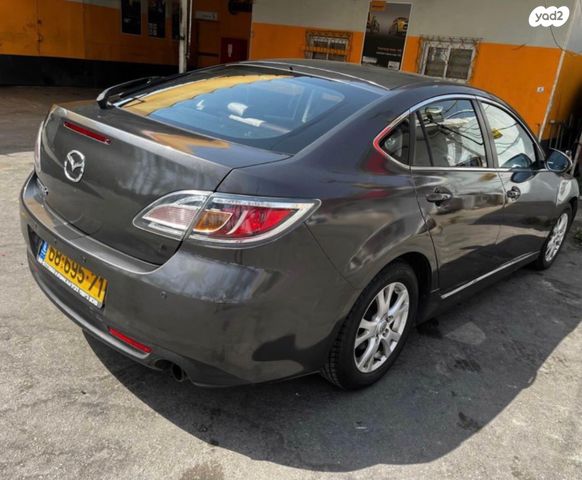 מודעת רכב מאזדה 6