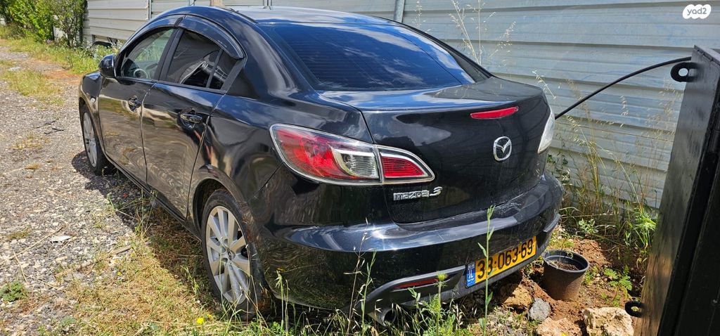 מודעת רכב מאזדה 3