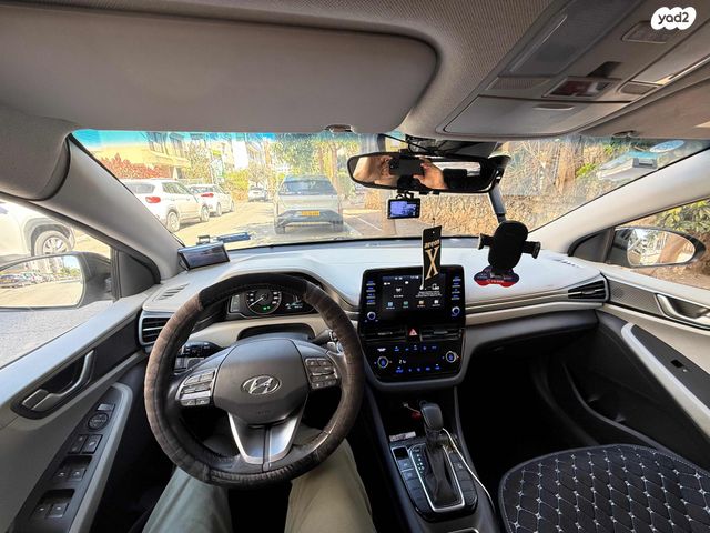 יונדאי איוניק