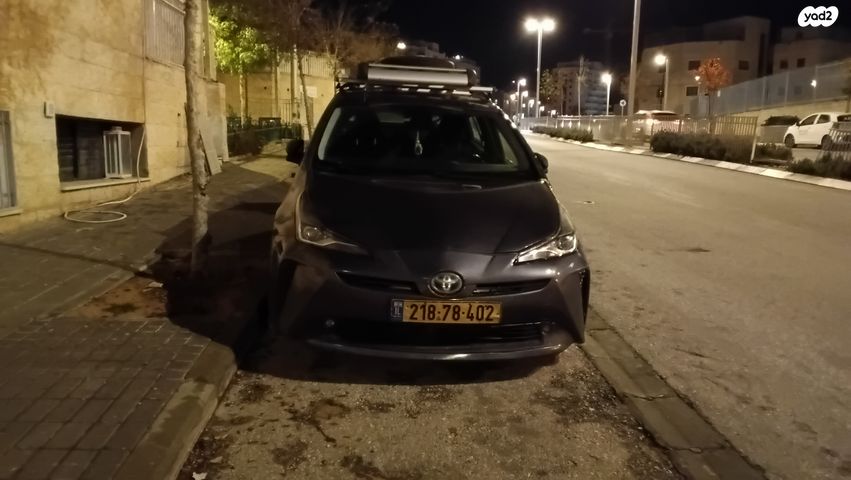 טויוטה פריוס