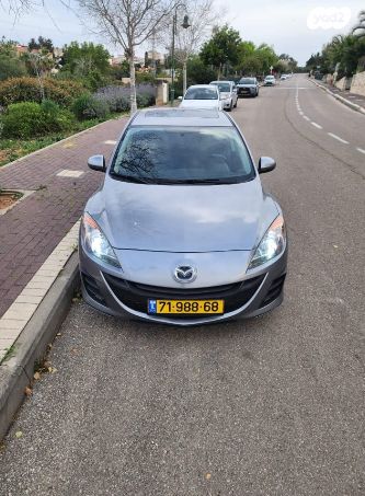 מאזדה 3
