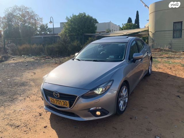 מאזדה 3