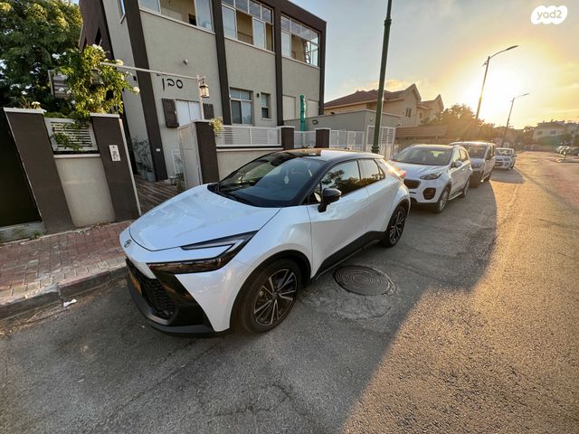 טויוטה C-HR