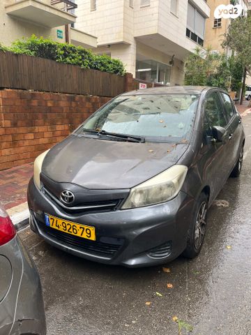 טויוטה יאריס
