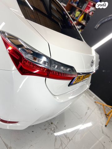 מודעת רכב טויוטה קורולה