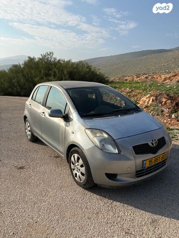 טויוטה יאריס