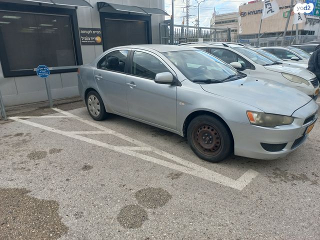 מיצובישי לנסר