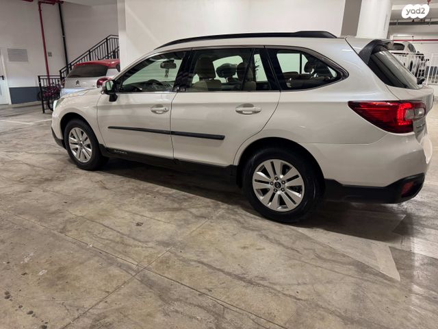 סובארו אאוטבק