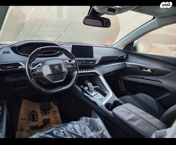 מודעת רכב פיג'ו 5008