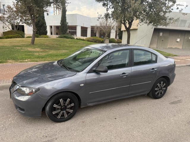 מודעת רכב מאזדה 3