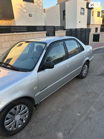 טויוטה קורולה