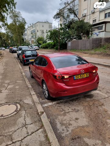 מאזדה 3