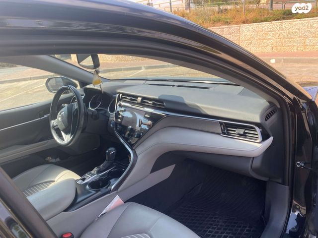 טויוטה קאמרי