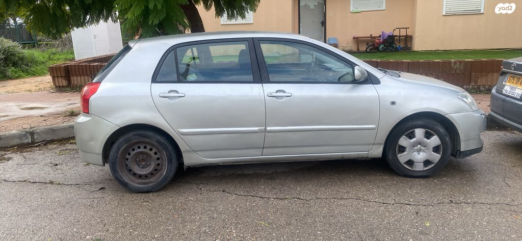 מודעת רכב טויוטה קורולה