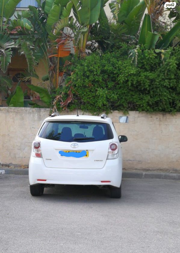 מודעת רכב טויוטה ורסו